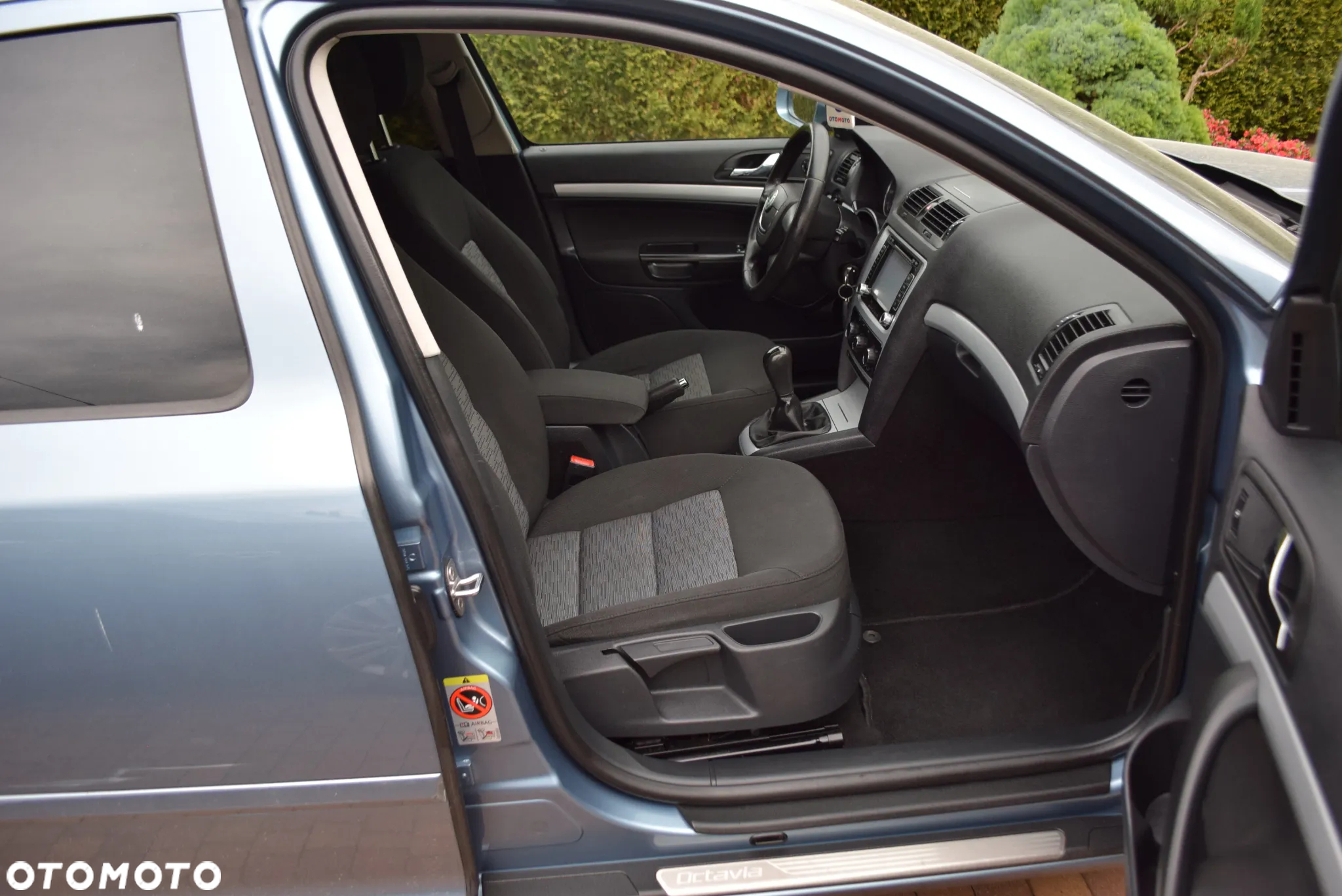 Skoda Octavia 1.6 Ambition - 15