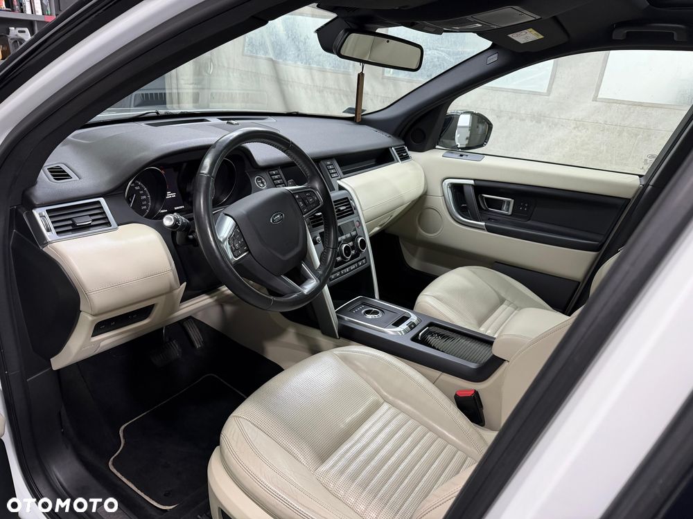 Land Rover Discovery Sport 2.0 TD4 HSE - 3