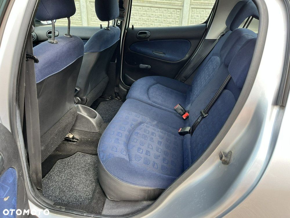 Peugeot 206 - 6