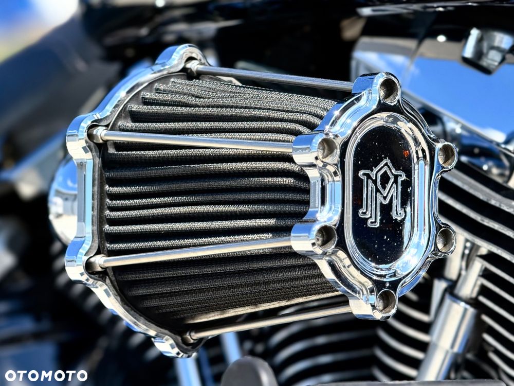 Harley-Davidson FXSB Breakout - 16