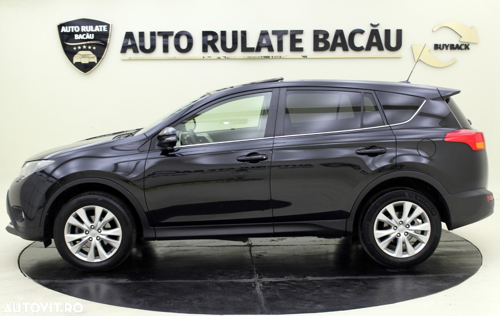 Toyota RAV4 - 5