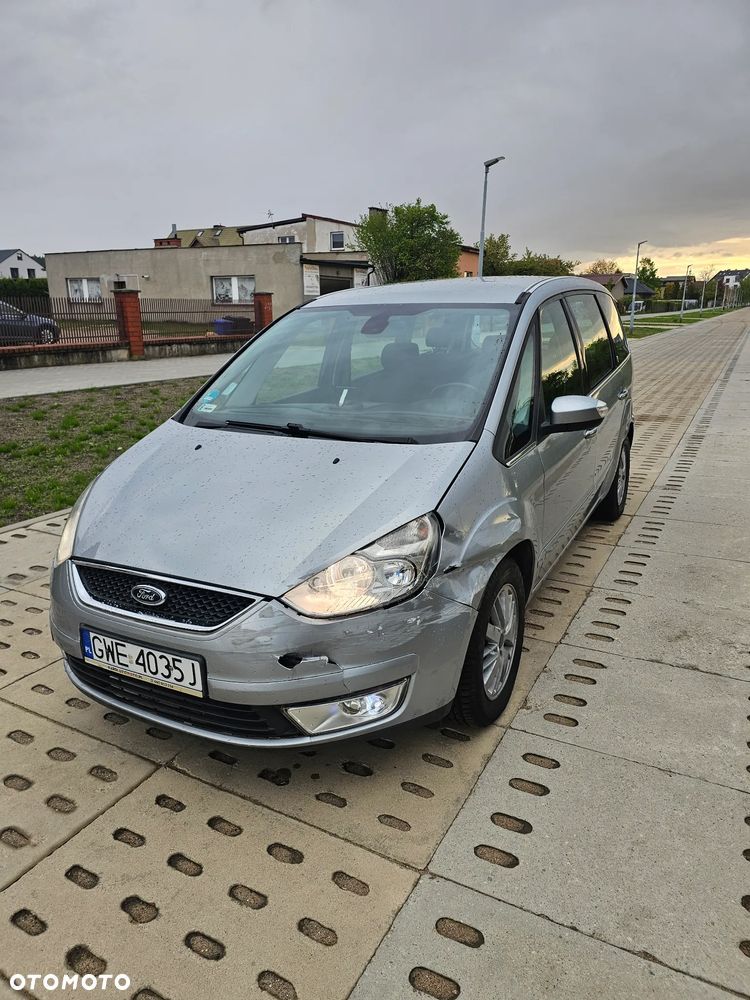 Ford Galaxy 2.0 Ghia - 2