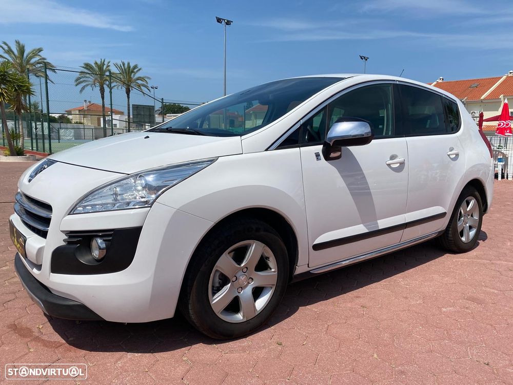 Peugeot 3008 2.0 HDi Hybrid4 - 5