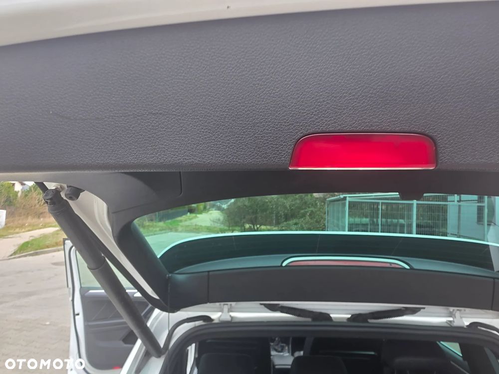 Volkswagen Tiguan - 20