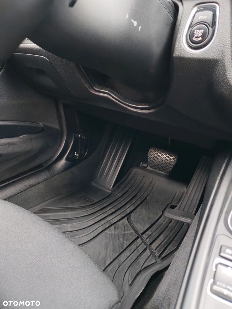 BMW Seria 3 318i - 23