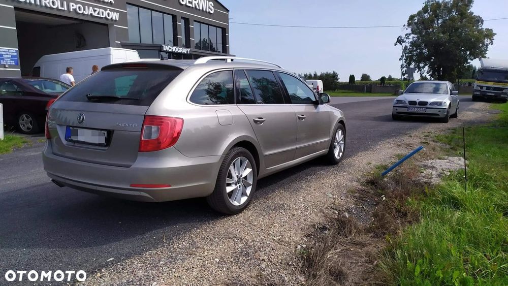 Skoda Superb 2.0 TDI 4x4 Comfort - 4