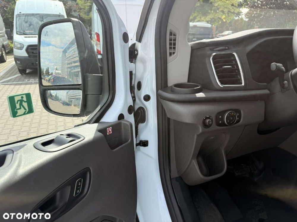 Ford Transit BUS M2 - 18