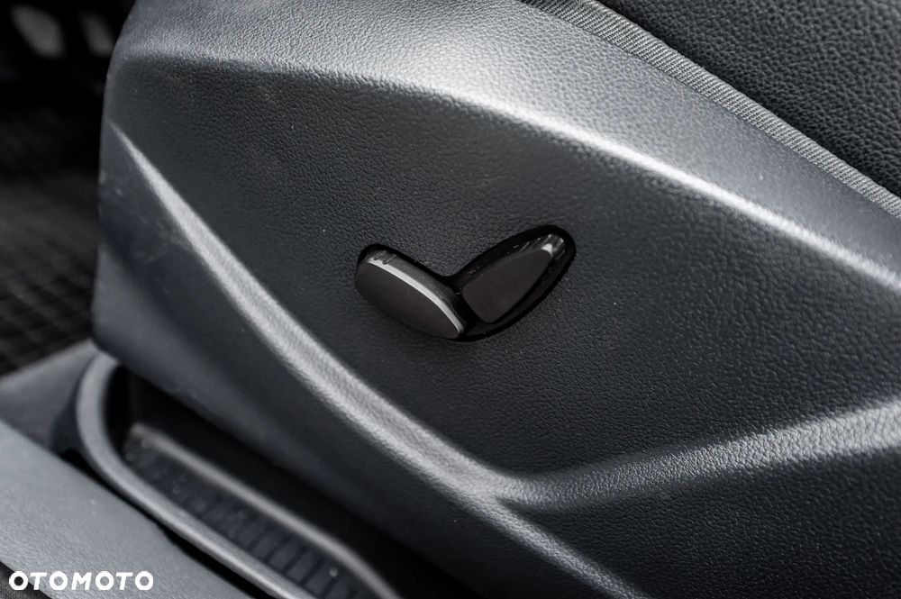 Ford C-MAX 1.6 EcoBoost Titanium - 24