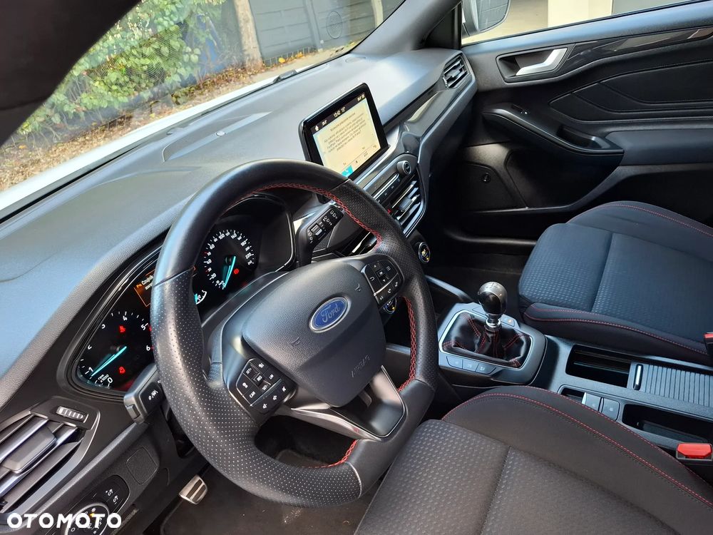 Ford Focus 2.0 EcoBlue STart-Stopp-System ST-LINE - 2