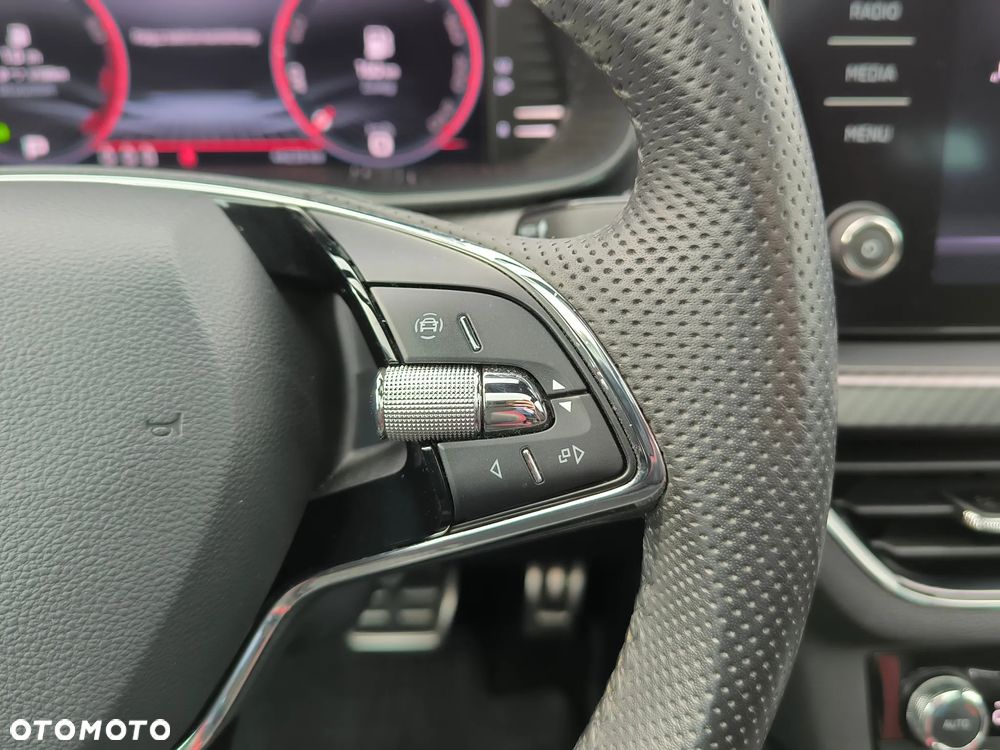 Skoda Kamiq 1.5 TSI Monte Carlo DSG - 13