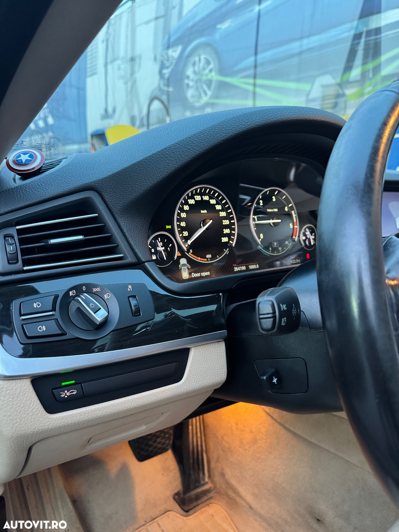 BMW Seria 5 520d Touring Aut. - 25