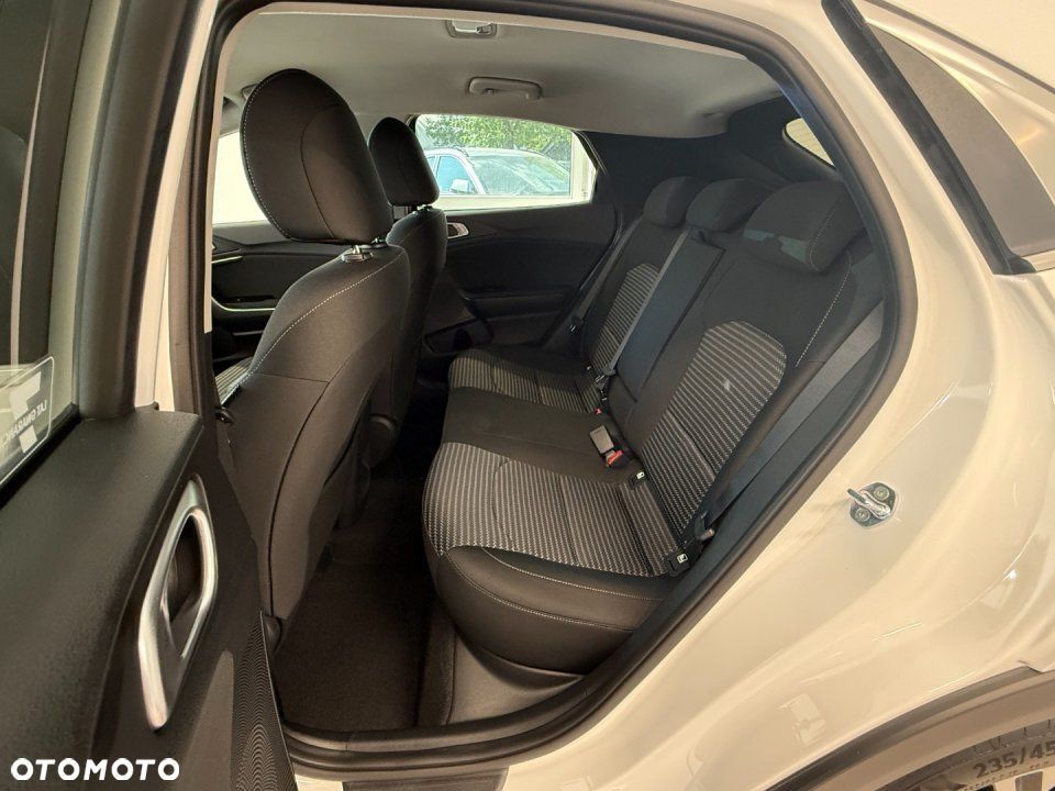 Kia XCeed - 7