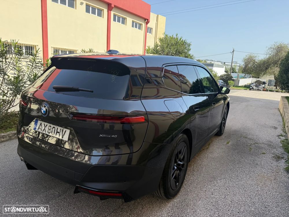 BMW iX xDrive 40 - 7