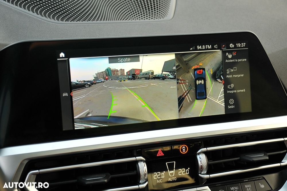 BMW Seria 3 330d xDrive AT MHEV - 14