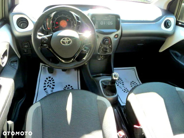 Toyota Aygo 1.0 VVT-i Color Edition - 13