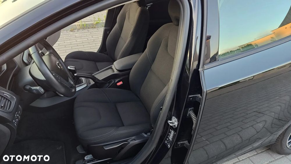Volvo V40 - 11