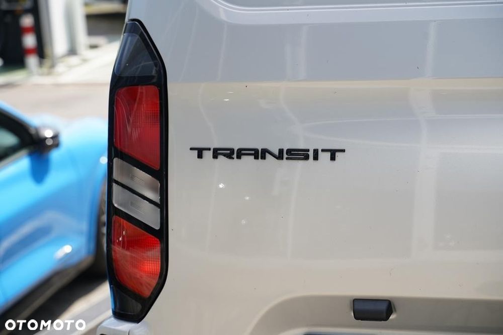 Ford Transit Custom 2.0 EcoBlue 320 L2H1 Trend (brygadówka) - 23