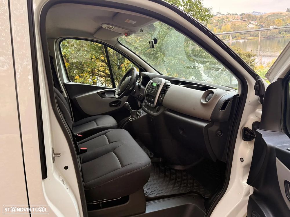 Renault Trafic 1.6 dCi L2H1 1.2T SS - 8