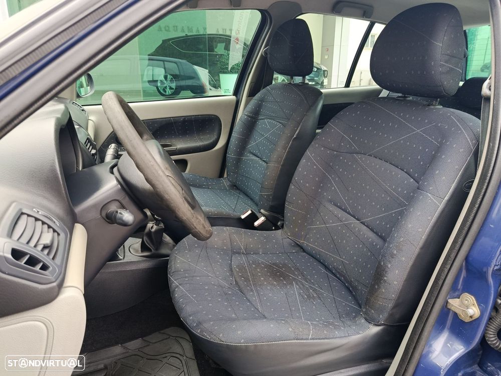 Renault Clio 1.5 dCi Expression - 9