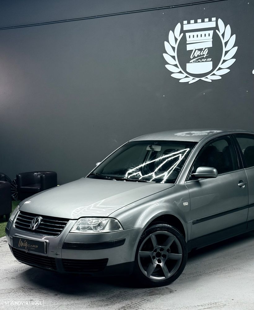 VW Passat 1.9 TDi Comfortline - 5