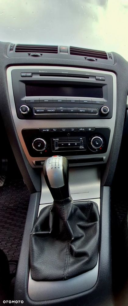 Skoda Octavia 2.0 TDI DPF 4x4 Elegance - 10