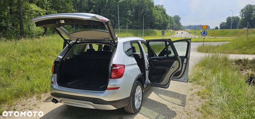 BMW X3 xDrive28i - 11
