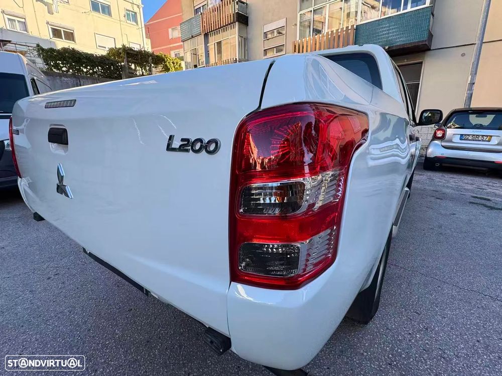 Mitsubishi L200 - 9