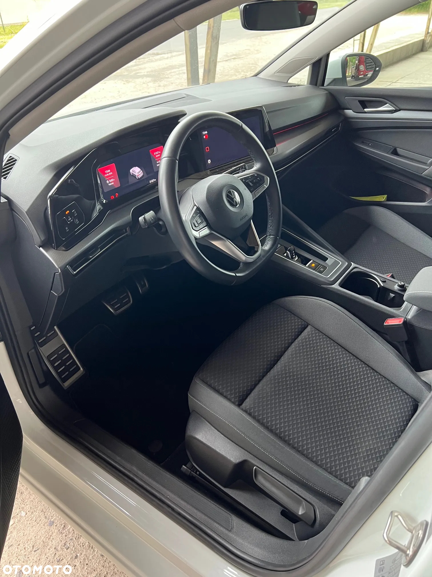 Volkswagen Golf 2.0 TDI SCR DSG Active - 7