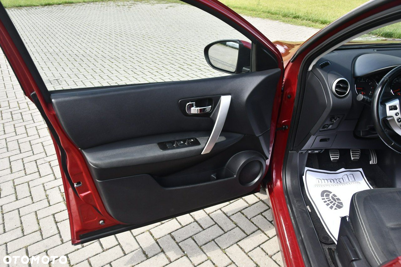 Nissan Qashqai+2 - 13