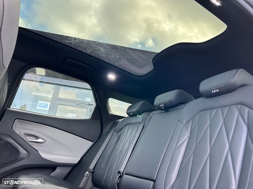 Ford Explorer 77 kWh Premium - 47