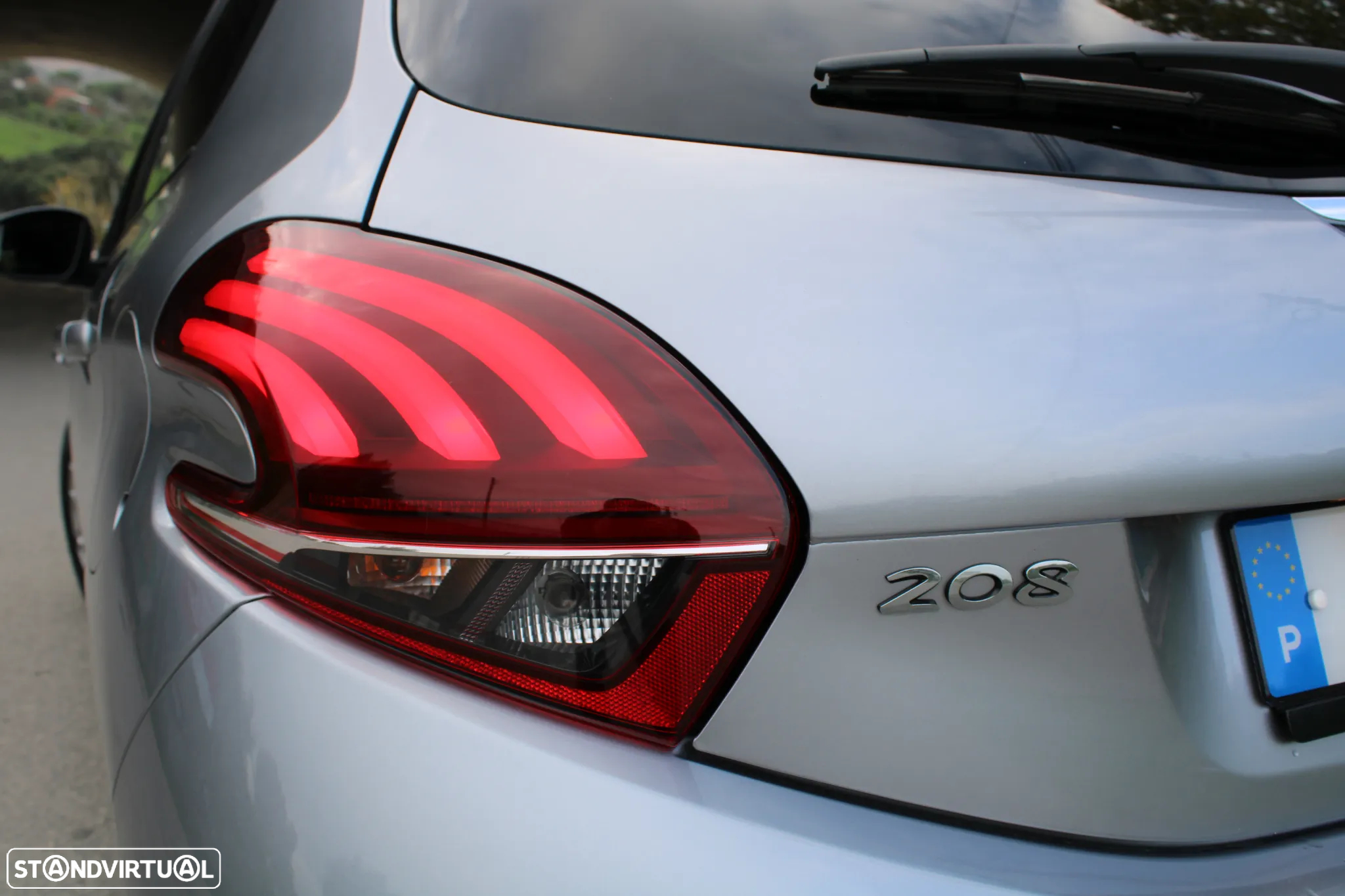 Peugeot 208 1.5 BlueHDi Signature - 29