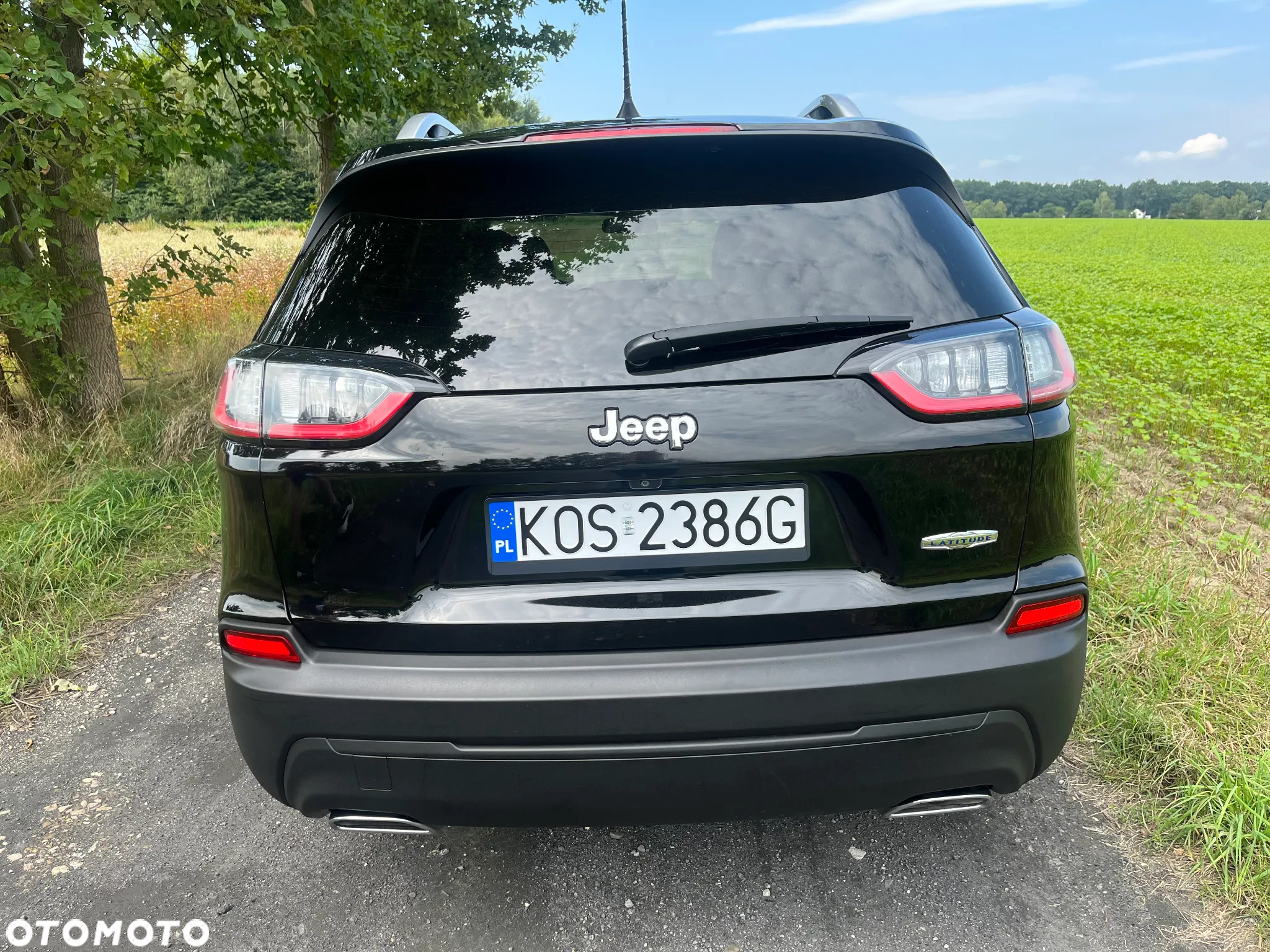 Jeep Cherokee - 12