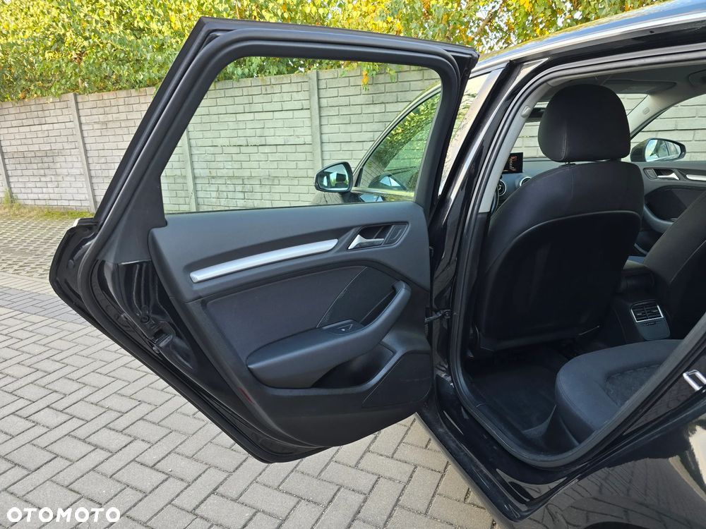 Audi A3 Sportback - 18