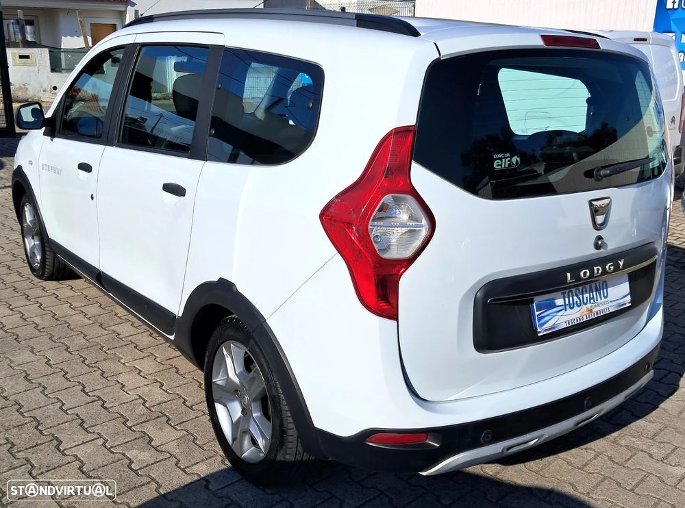 Dacia Lodgy 1.5 dCi Stepway 7L - 2