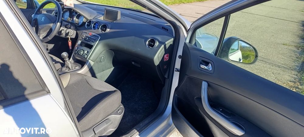 Peugeot 308 - 11