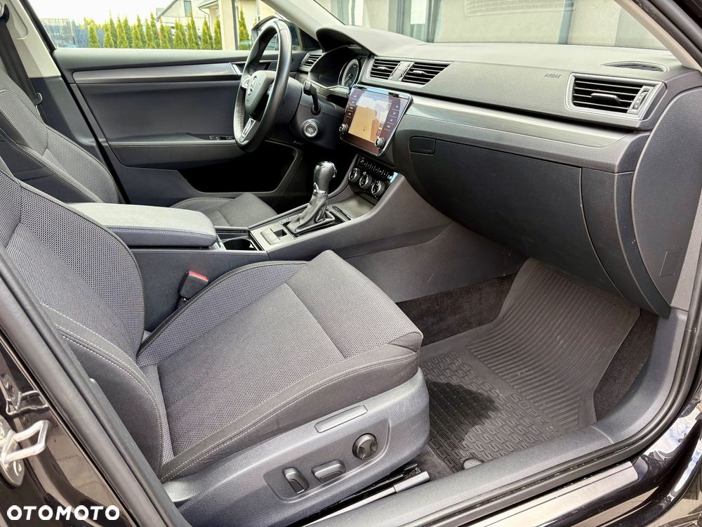 Skoda Superb 2.0 TDI SCR Style DSG - 20