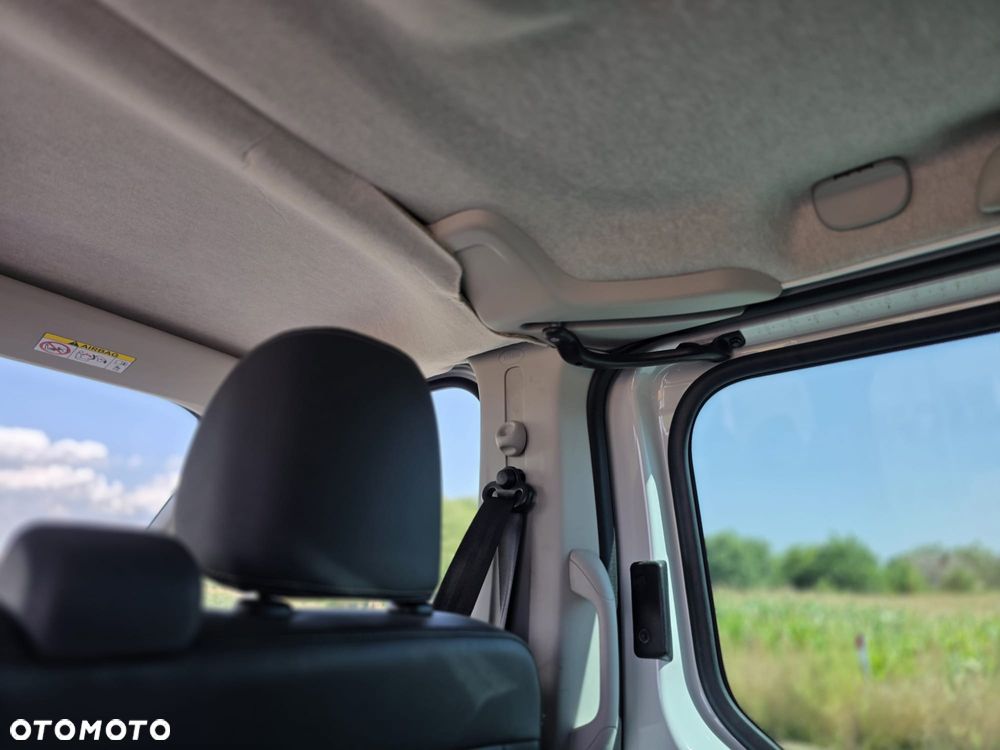 Renault Trafic 2.0 dCi Escapade - 20