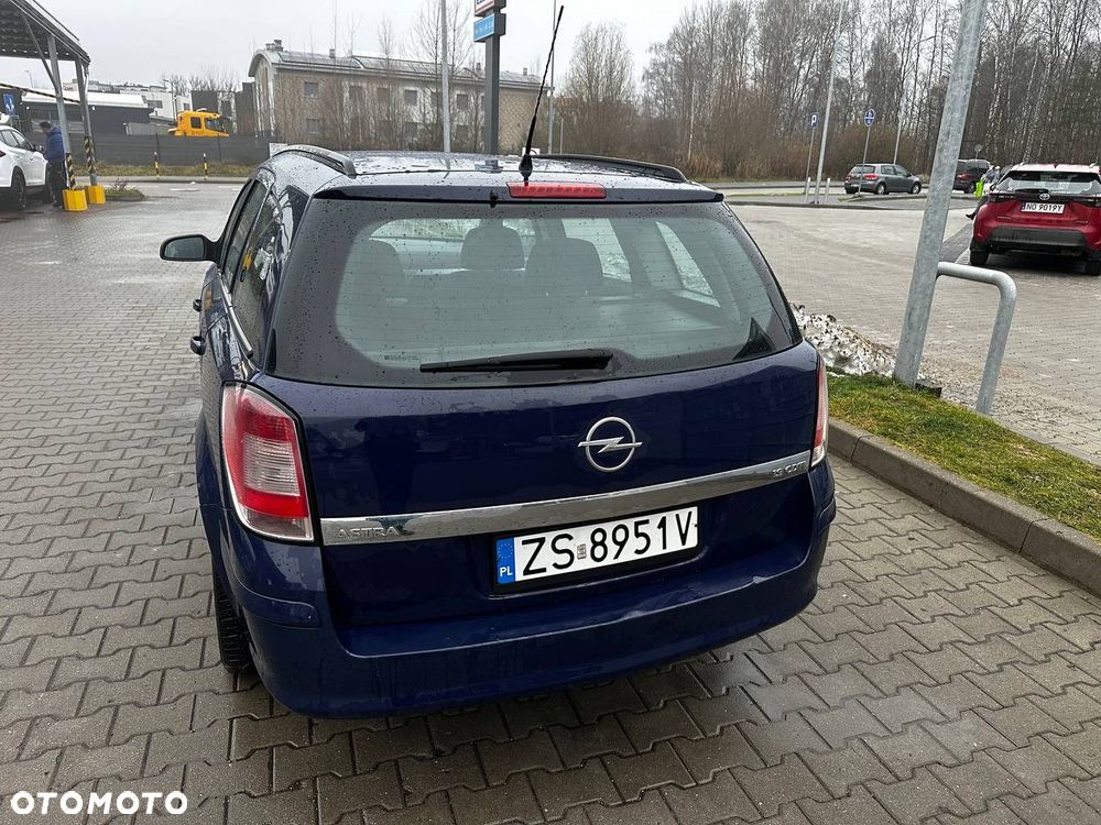 Opel Astra 1.9 CDTI Cosmo - 9