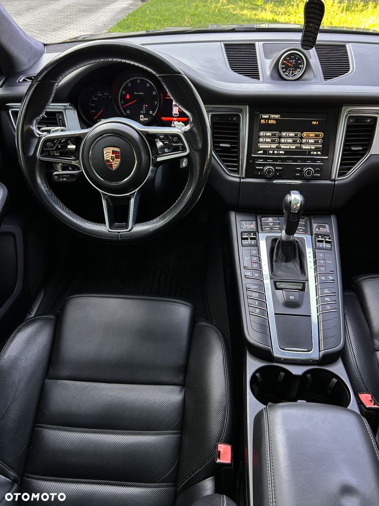 Porsche Macan Turbo - 5