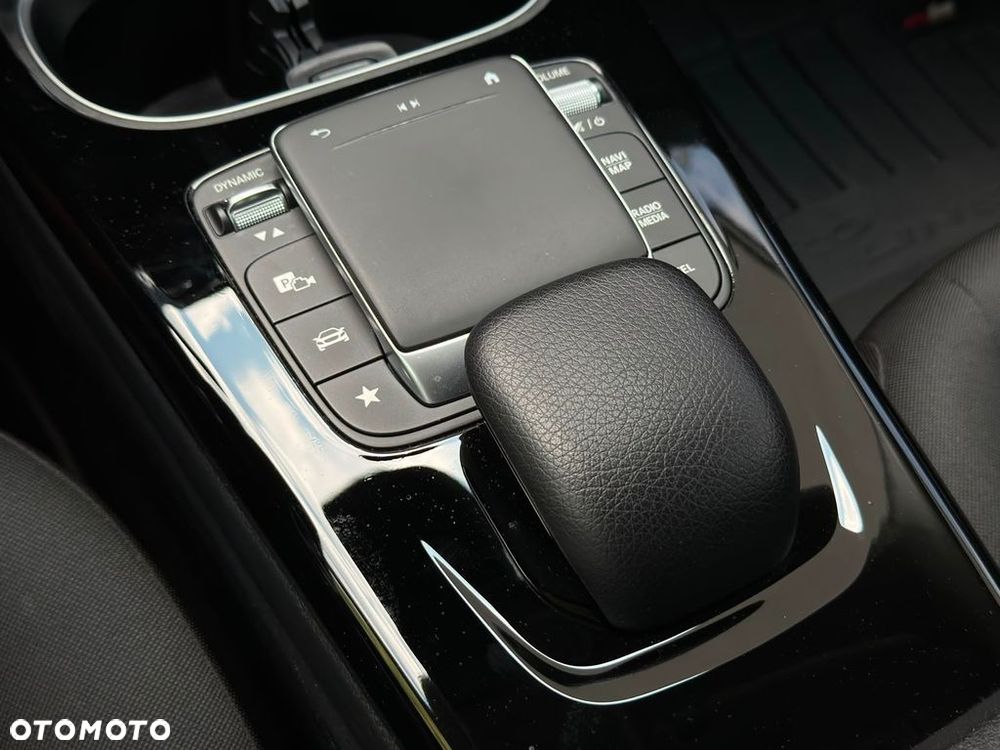 Mercedes-Benz Klasa A 200 d Style 8G-DCT - 24
