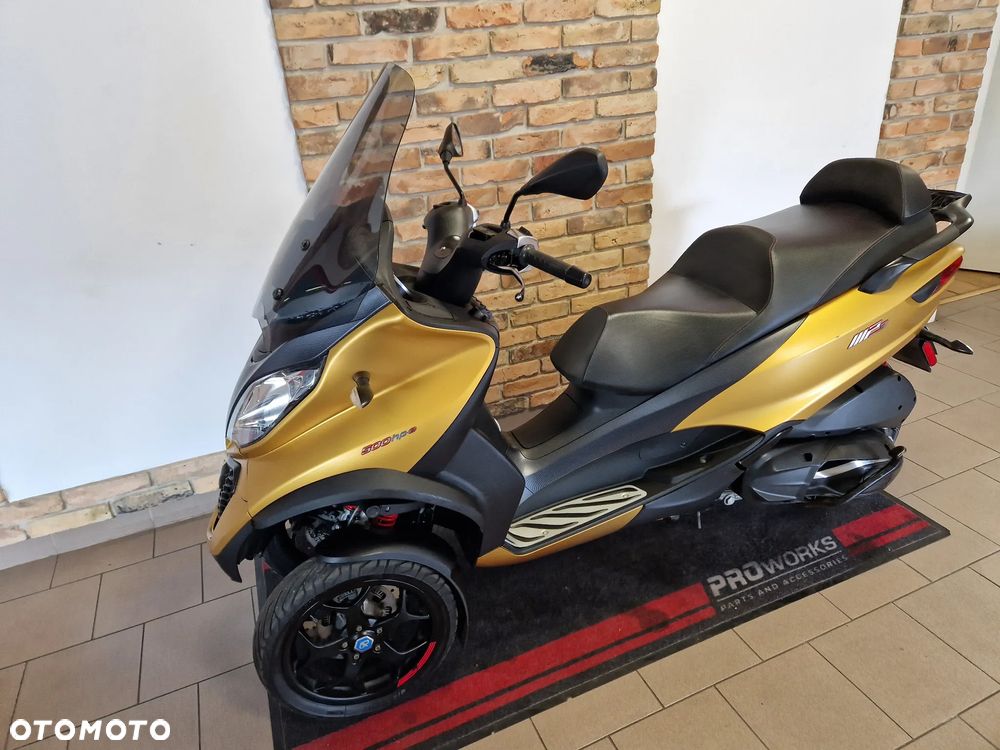 Piaggio MP-3 - 7