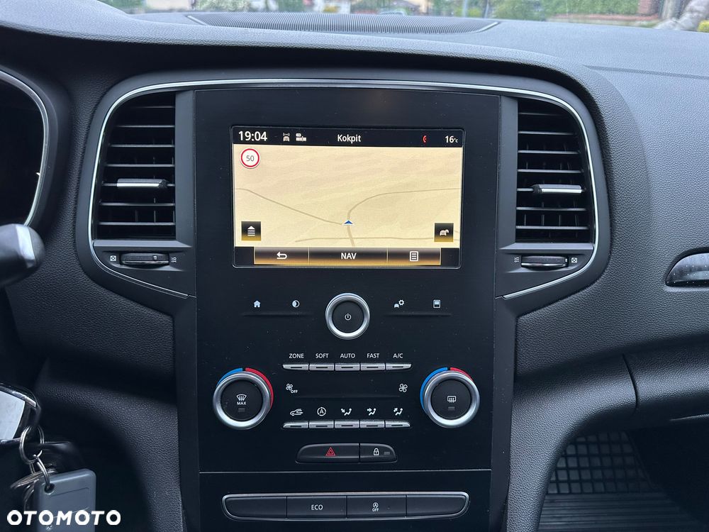 Renault Megane ENERGY TCe 100 LIFE - 15