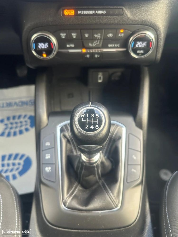 Ford Focus SW 1.5 TDCi EcoBlue Active X - 25