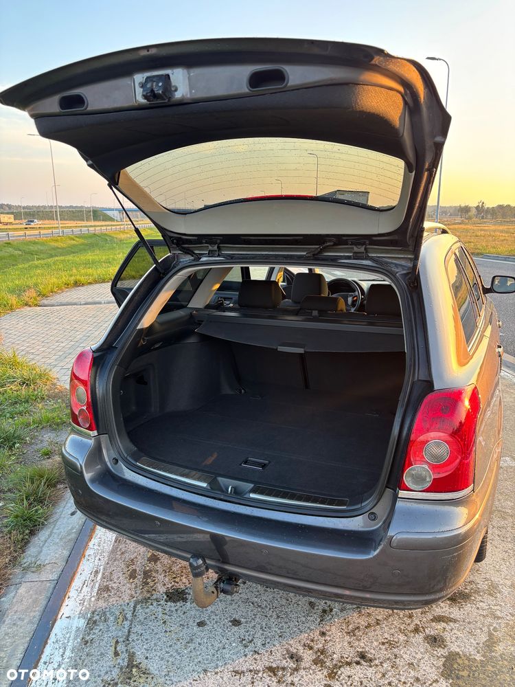 Toyota Avensis 2.2 D-4D Sol Plus - 8