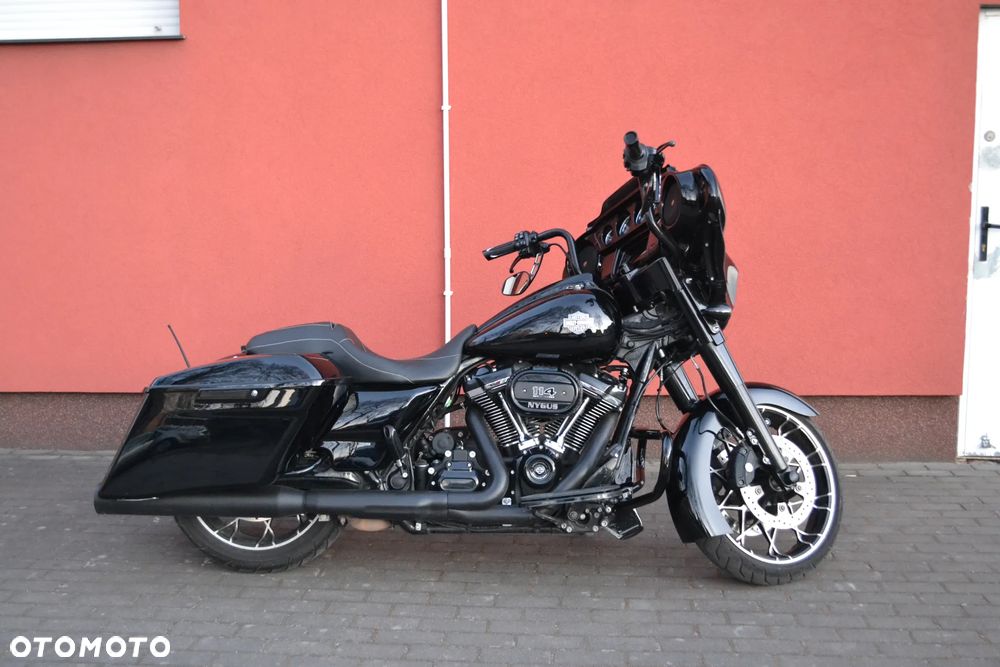 Harley-Davidson Touring Street Glide - 1