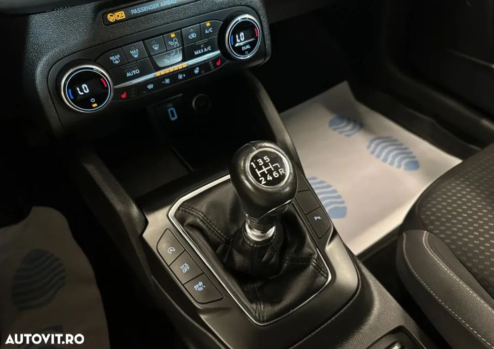 Ford Focus 1.0 EcoBoost Titanium - 15