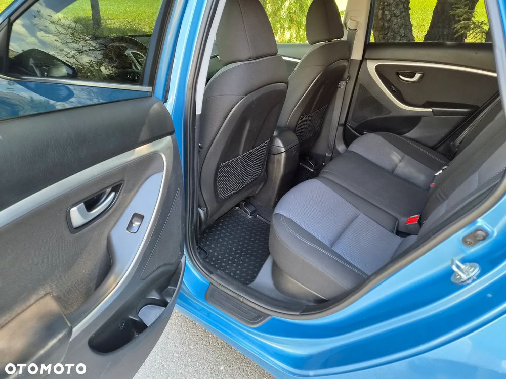 Hyundai i30 i30cw 1.4 Fifa World Cup Edition - 11