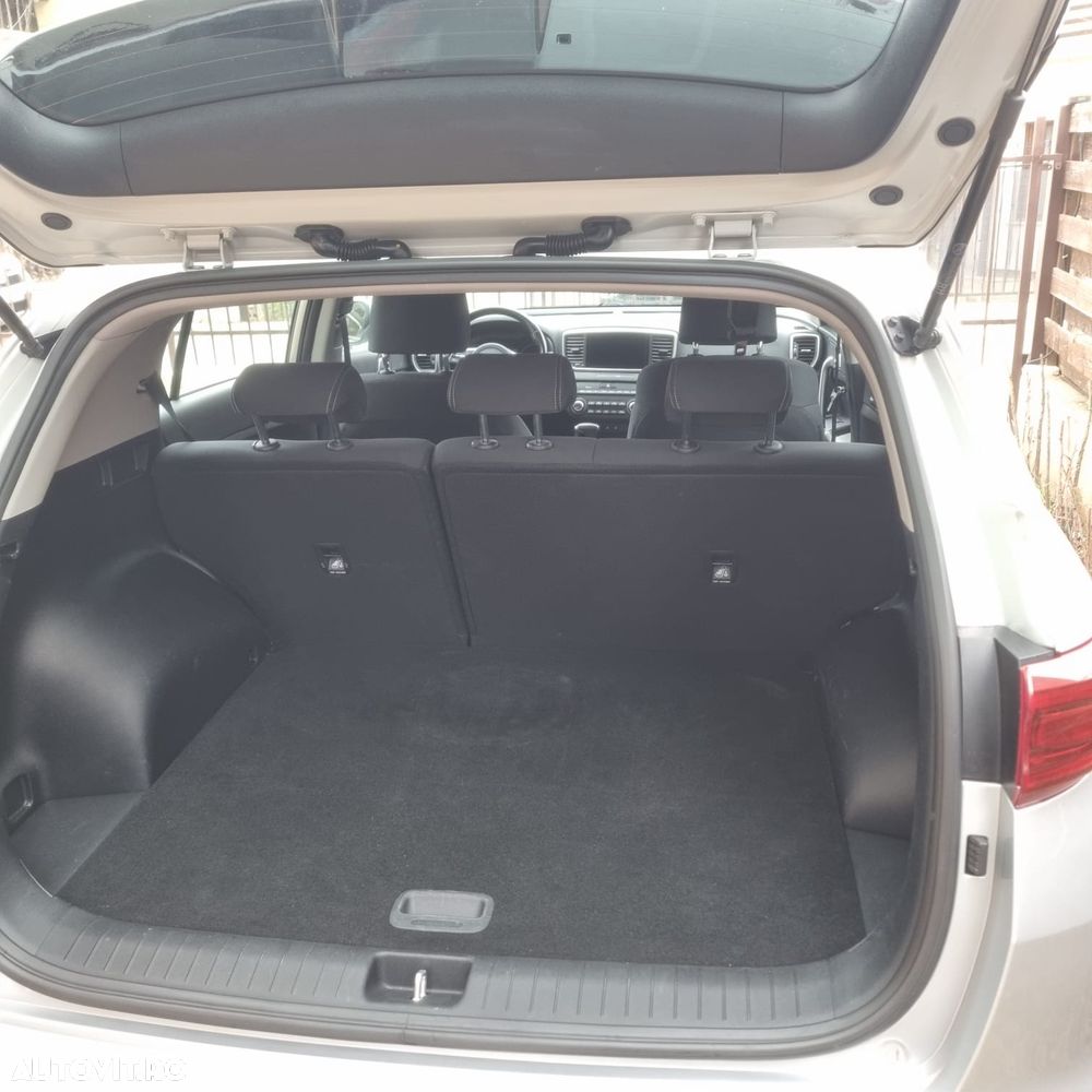 Kia Sportage 1.6 CRDI AWD Eco-Dynamics+ (48V M-H) DCT Vision - 19