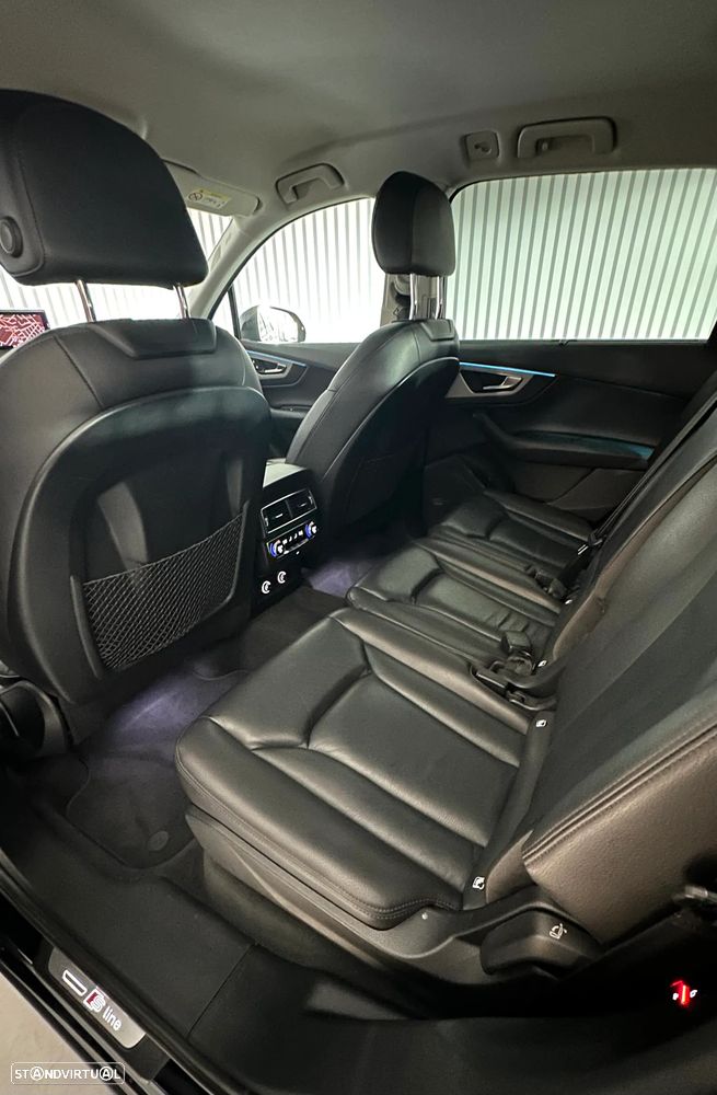 Audi Q7 3.0 TDI quattro S-line Tiptronic 7L - 12