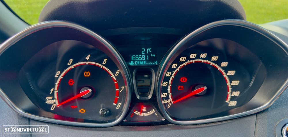 Ford Fiesta 1.6 EcoBoost ST - 13